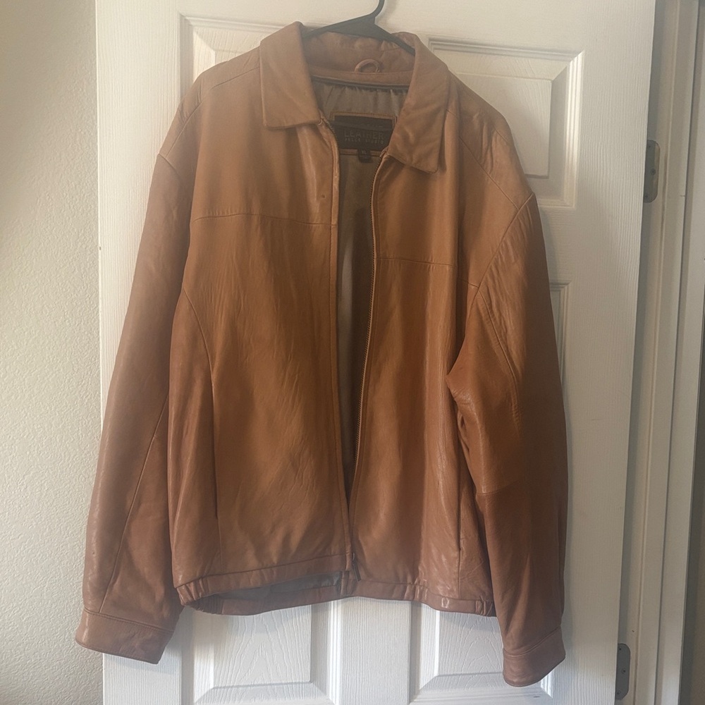 Wilson’s Leather Pelle Studio Men's Tan Zip-Front Jacket